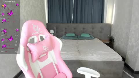 Snapshot of roxy_the_daedevill chatting on January 14, 2025, 4:36 am roxy_the_daedevill online show from January 14, 2025, 4:36 am