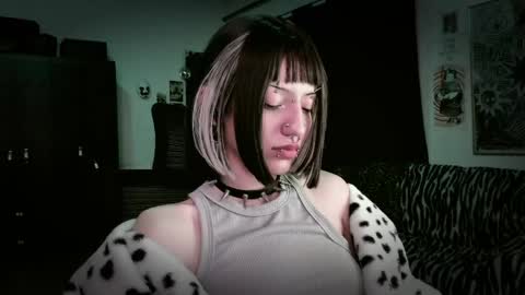 Roxy Independient model Help me to reach 50 thumbs up online show from May 15, 2026, 11:12 pm