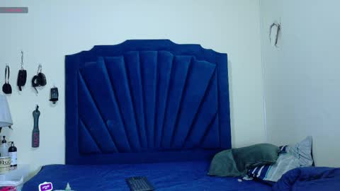 RoxyAron online show from April 12, 2026, 10:20 am