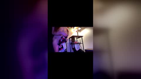 Roxy and Brock online show from December 16, 2025, 9:14 am