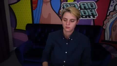 Snapshot of roxyflames chatting on December 2, 2025, 3:40 pm roxyflames online show from December 2, 2025, 3:40 pm