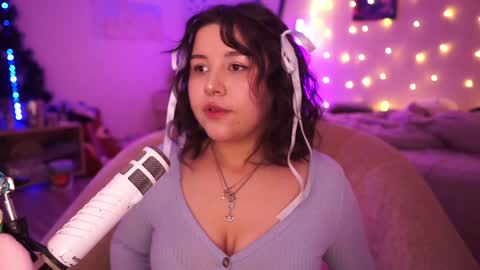 roxysuh online show from December 5, 2024, 10:12 am