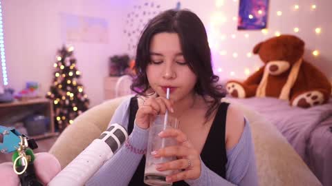 roxysuh online show from December 18, 2024, 7:15 am