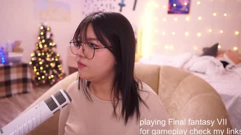 roxysuh online show from February 6, 2025, 10:15 am