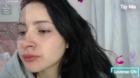 Roxy online show from July 5, 2026, 4:41 am