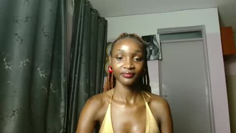 Softluxe online show from May 13, 2026, 5:38 am