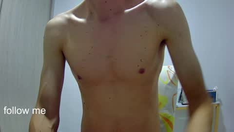 Snapshot of royyourtoy chatting on February 6, 2026, 2:42 pm Roy online show from February 6, 2026, 2:42 pm