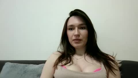 Snapshot of roza05x chatting on May 24, 2026, 9:25 am Roza05x online show from May 24, 2026, 9:25 am