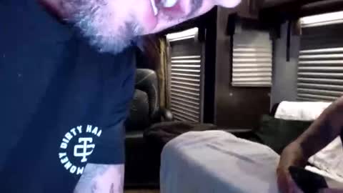 Snapshot of rraineonme chatting on December 3, 2025, 10:02 am rraineonme online show from December 3, 2025, 10:02 am