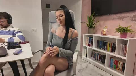 Valeria  online show from May 21, 2026, 12:01 pm