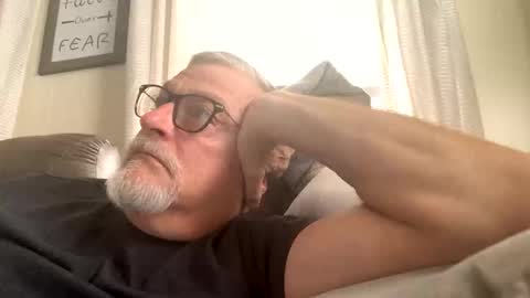 Snapshot of rs006 chatting on October 29, 2025, 3:03 pm rs006 online show from October 29, 2025, 3:03 pm