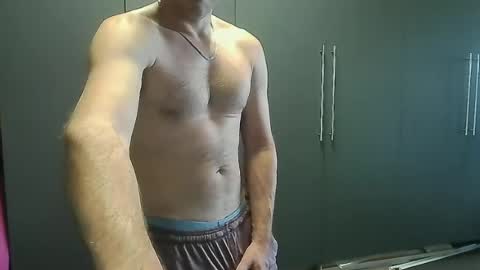 Snapshot of rshaw2891 chatting on June 24, 2026, 5:45 pm rshaw2891 online show from June 24, 2026, 5:45 pm