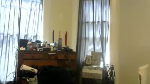 rubbersoulhole online show from June 15, 2026, 7:38 pm