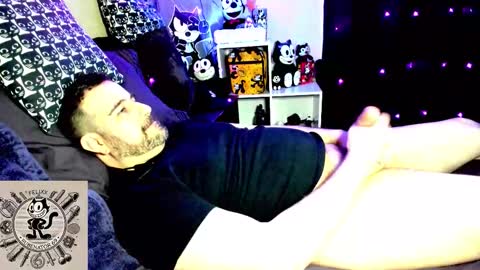 Snapshot of rubenator69 chatting on February 21, 2026, 4:46 am Ruben online show from February 21, 2026, 4:46 am