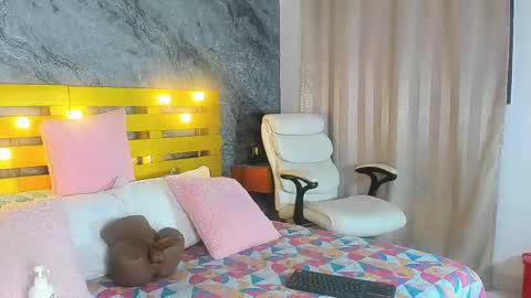 Snapshot of rubi_lovee chatting on February 11, 2025, 3:08 am Rubi online show from February 11, 2025, 3:08 am