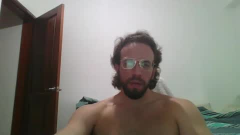 Snapshot of rubio121 chatting on December 18, 2024, 1:45 pm rubio121 online show from December 18, 2024, 1:45 pm