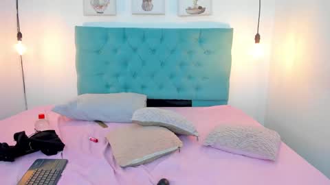 Snapshot of rubiroose chatting on January 7, 2025, 1:49 am Rubii online show from January 7, 2025, 1:49 am