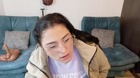 Snapshot of ruby_glow chatting on November 21, 2025, 7:23 pm Ruby online show from November 21, 2025, 7:23 pm