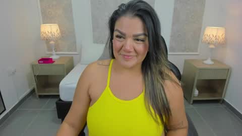 Snapshot of ruby_jimenez18_ chatting on May 21, 2026, 2:40 am R U B Y online show from May 21, 2026, 2:40 am