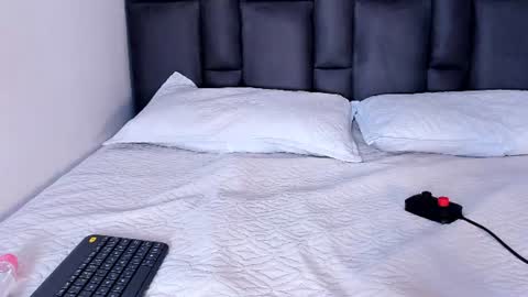 Snapshot of ruby_nights chatting on July 19, 2026, 12:31 pm ruby_nights online show from July 19, 2026, 12:31 pm