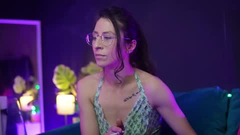 Snapshot of rubyrya chatting on November 18, 2025, 11:15 pm Ruby online show from November 18, 2025, 11:15 pm