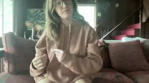 rubywavesback online show from March 31, 2026, 8:42 pm