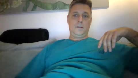 Snapshot of rudeski chatting on October 29, 2025, 3:58 pm rudeski online show from October 29, 2025, 3:58 pm
