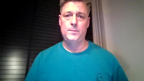 Snapshot of rudeski chatting on November 26, 2025, 4:19 pm rudeski online show from November 26, 2025, 4:19 pm