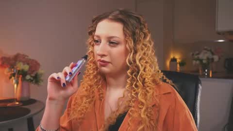 Mila online show from April 26, 2026, 6:16 pm