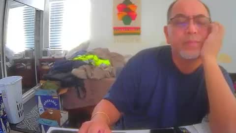 rueltrinidad73 online show from May 17, 2026, 7:32 pm