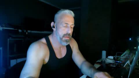 Chico que rico Caliente online show from March 12, 2026, 9:26 am