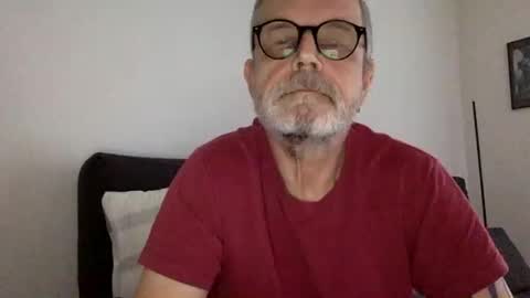 Snapshot of ruk_ri913mn chatting on November 17, 2025, 8:31 am Jimi online show from November 17, 2025, 8:31 am