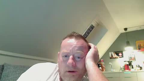 Snapshot of runepetter chatting on November 2, 2025, 8:44 pm bignorwegian online show from November 2, 2025, 8:44 pm