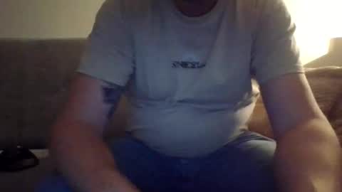 Snapshot of runner_1978 chatting on November 3, 2025, 4:47 am runner_1978 online show from November 3, 2025, 4:47 am