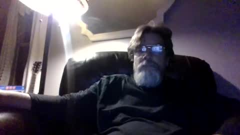 Snapshot of runningaround60 chatting on January 13, 2025, 3:45 am runningaround60 online show from January 13, 2025, 3:45 am