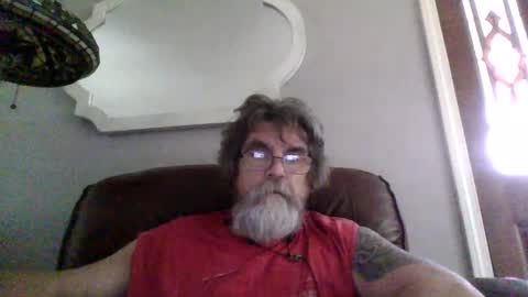 Snapshot of runningaround60 chatting on September 17, 2025, 4:19 pm runningaround60 online show from September 17, 2025, 4:19 pm