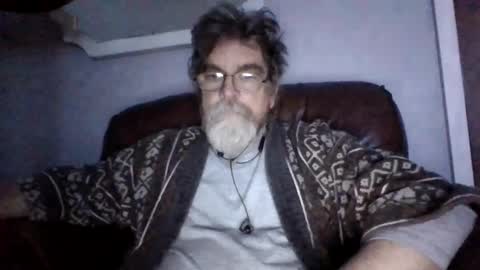 Snapshot of runningaround60 chatting on December 14, 2025, 12:21 pm runningaround60 online show from December 14, 2025, 12:21 pm