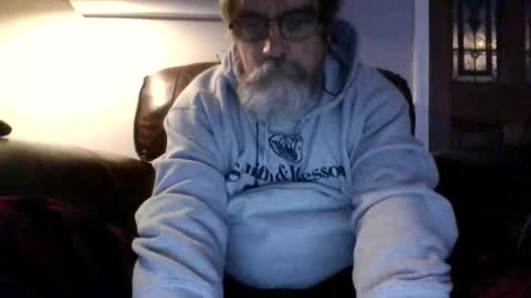 Snapshot of runningaround60 chatting on December 20, 2025, 2:51 am runningaround60 online show from December 20, 2025, 2:51 am