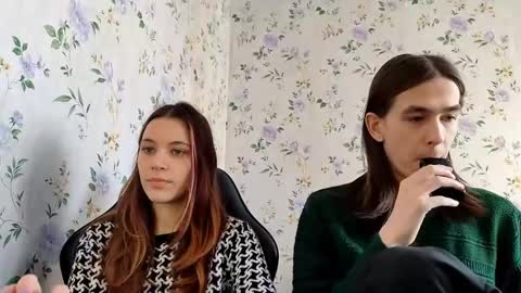 Lisa and Vlad online show from April 14, 2026, 7:14 am