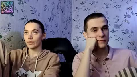 Lisa and Vlad online show from May 7, 2026, 6:46 pm