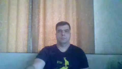 rusqadisx online show from December 5, 2025, 7:17 am