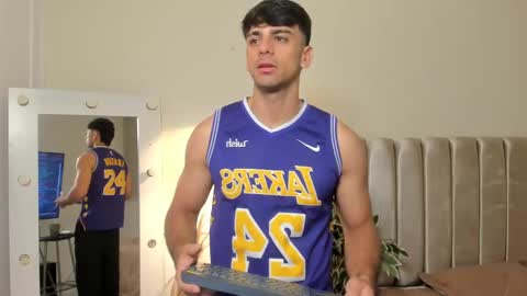 Russ online show from September 18, 2025, 10:39 am