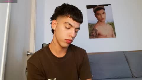  R U S S E L L  online show from March 26, 2026, 2:28 am