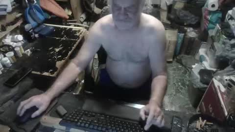 Russtenail21 online show from September 16, 2025, 7:42 am