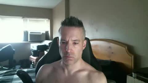 rustic_cuse_777 online show from November 28, 2025, 8:11 pm