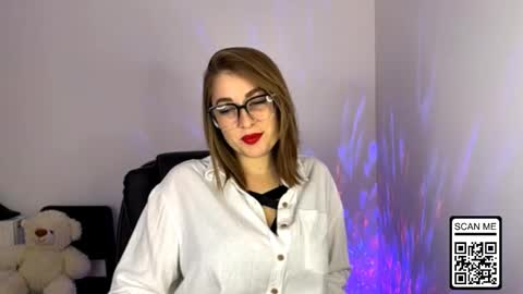 Snapshot of ruthless_111 chatting on October 24, 2025, 2:46 pm Nika online show from October 24, 2025, 2:46 pm