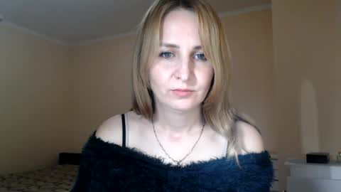 Snapshot of ruthpark chatting on October 3, 2025, 7:00 pm Ruth online show from October 3, 2025, 7:00 pm