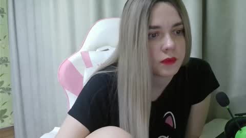 Snapshot of ruthsimp chatting on December 2, 2025, 6:58 pm Tanyushka online show from December 2, 2025, 6:58 pm