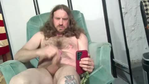 Snapshot of rwb1982 chatting on January 9, 2026, 12:57 am rwb1982 online show from January 9, 2026, 12:57 am