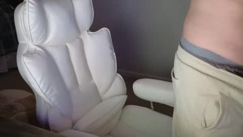 Snapshot of ryan9597 chatting on February 23, 2025, 12:41 am Ryan online show from February 23, 2025, 12:41 am